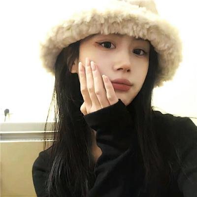 《某选秀出道男星被站姐回踩，曝光私联录音》配图